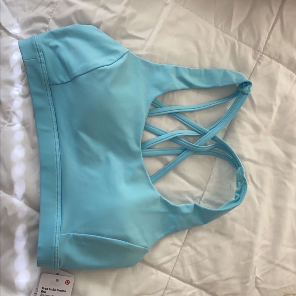 Lululemon size 6 icing blue free to be serene bra!